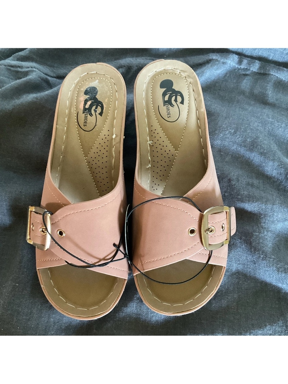 GC Women's Pink Slide Sandals with Gold Buckle 7